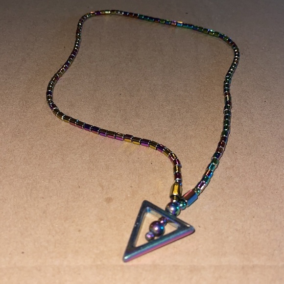 🍀5/$25🍀‎ Colorful pendant necklace metallic like - Picture 2 of 5